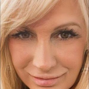 Meet your Posher, Ruthanne